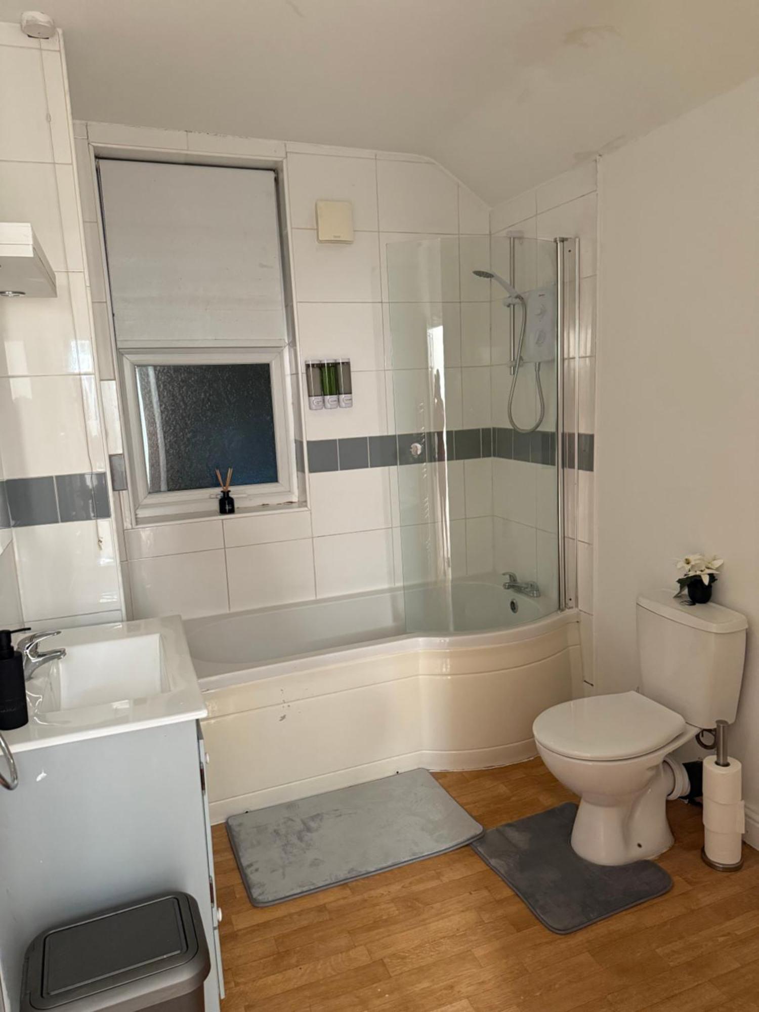 3 Bedroom Terraced Home Нотингам Екстериор снимка